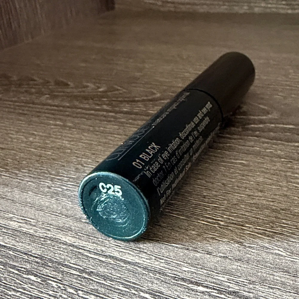 ❤️$3 NWT Clinique High Impact Mascara in Black 3.5ml